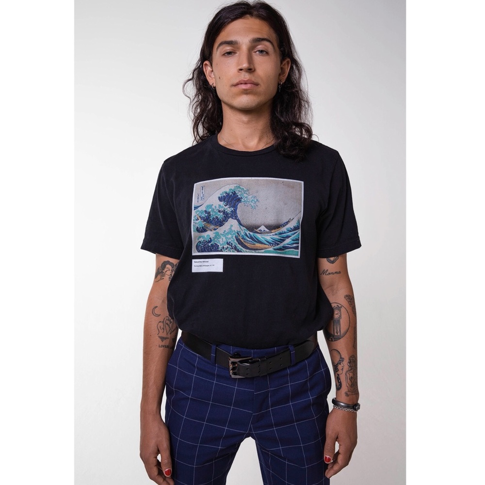 “The Great Wave off Kanagawa” t shirt